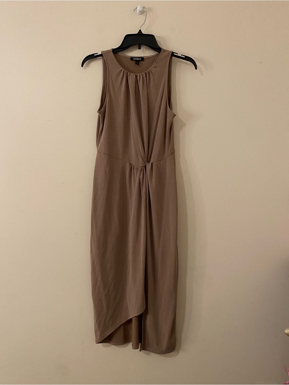 Express Fall vives Sleeveless Taupe Twist-Front Midi Dress